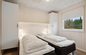 5 chambres, lit de bébé portatif, accès au Wi-Fi (inclus)
