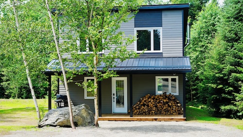 Chalet Ullaakut(spa et poĂȘle Ă bois)