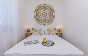 3 bedrooms, iron/ironing board, travel crib, free WiFi