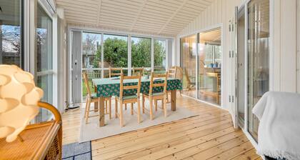 Nice home in Beder with kitchen