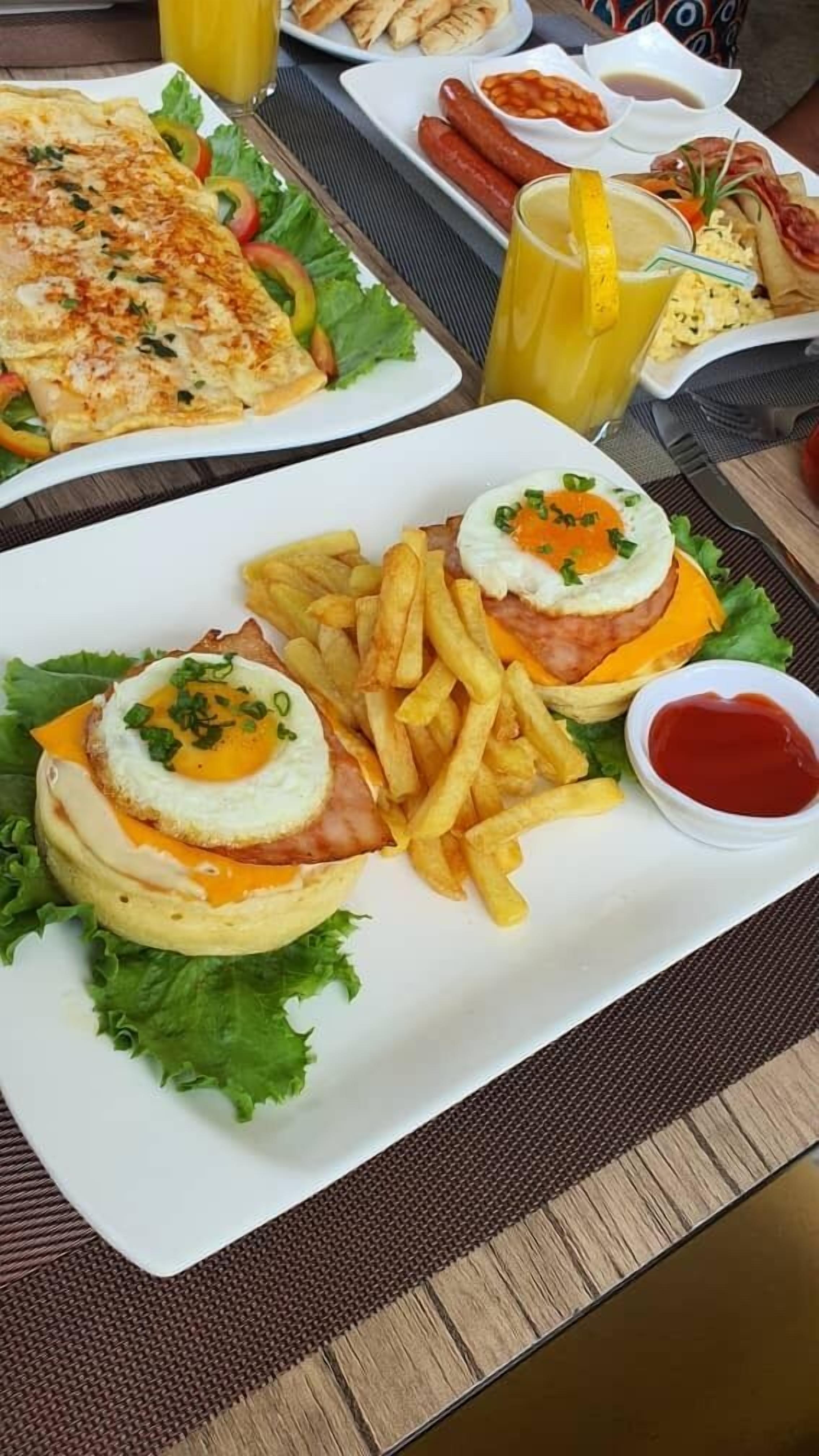 Comida y bebida