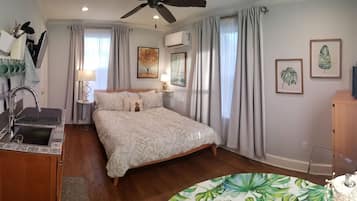 1 bedroom, desk, iron/ironing board, free WiFi