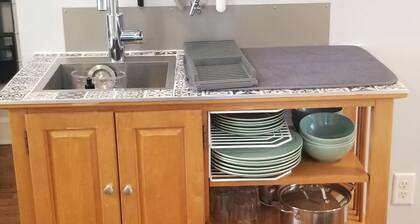 Poolhouse studio, historic neighborhood