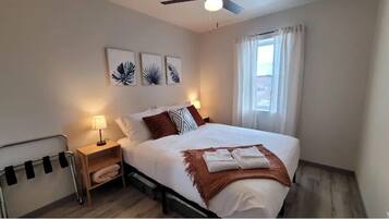 2 bedrooms, travel crib, free WiFi, bed sheets