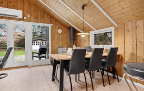 Dining - Awesome home in Oksbøl with WiFi (Oksbøl)