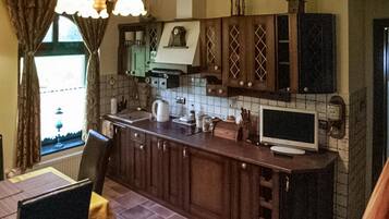 Stovetop, coffee/tea maker