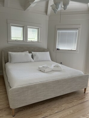 3 bedrooms, iron/ironing board, travel crib, free WiFi