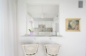 Interior - Ocean Front apt with private access to the beach (Vero Beach)