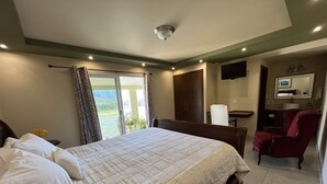 Double Room | Desk, iron/ironing board (on request), free WiFi, bed sheets - Mi Casa en el Valle de Guadalupe (Valle de Guadalupe)