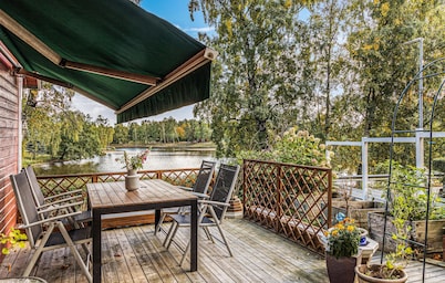 Lovely home in Munka-Ljungby with WiFi