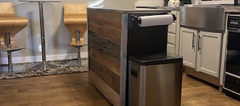 Gingerbread Retreat Rejuvenating Respite - Infrared Sauna - Yard