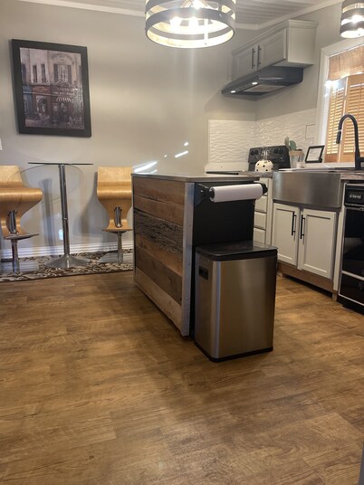 Gingerbread Retreat Rejuvenating Respite - Infrared Sauna - Yard