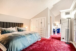 3 bedrooms, travel crib, free WiFi, bed sheets