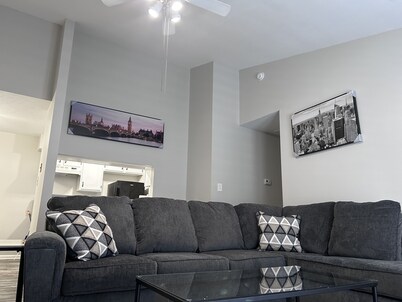 Spacious 2 bedroom with balcony