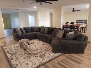 Smart TV, fireplace, stereo