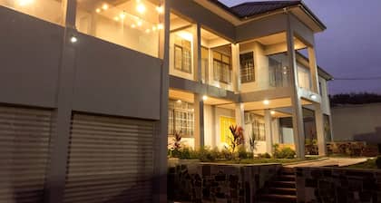 Escape to this stunning coastal beauty of Moree, a few km away from Cape Coast,