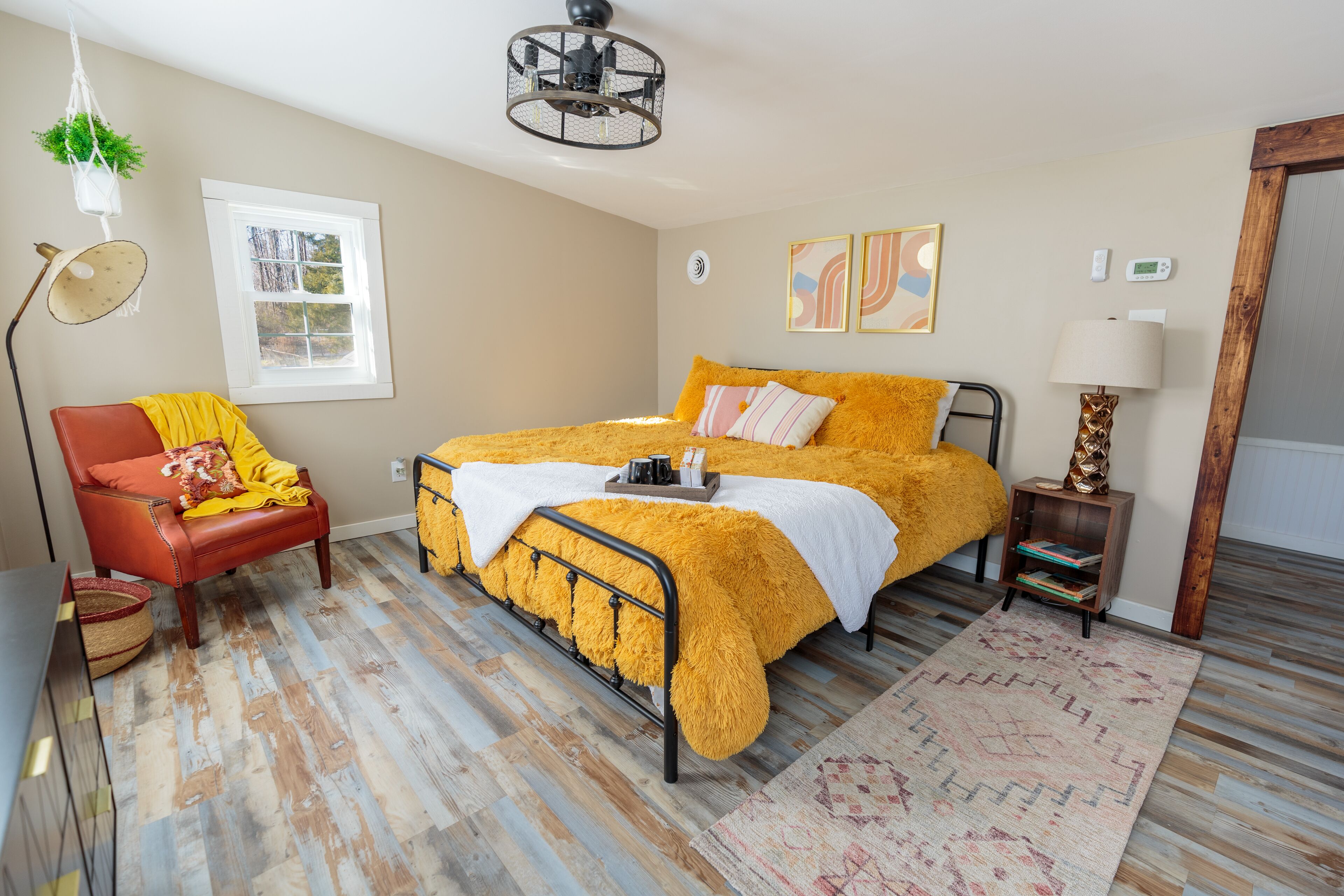 Cozy 1970s Inspired 3 Bedroom Getaway with AC, WiFi, and Outdoor Fire Ring.