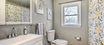 Farmhouse apt that's another home away from home near Philadelphia!!