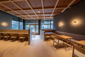 Lobby lounge - OnnNakatsugawa (Nakatsugawa)