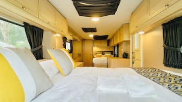 Free WiFi, bed sheets