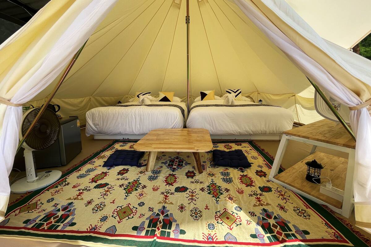Family Tent (Swamp Zone) | Wi-fi (inkludert) og sengetøy