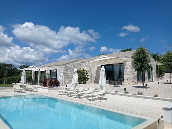 Piscine couverte