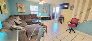 Apartment, 1 Bedroom | Living area