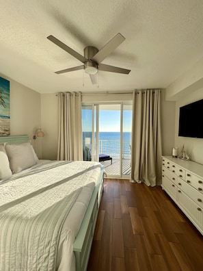 2 bedrooms, iron/ironing board, travel crib, free WiFi