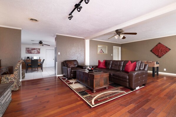 Smart TV, fireplace, table tennis, books