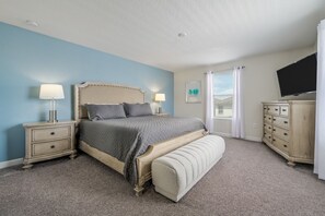 5 bedrooms, desk, iron/ironing board, travel cot - 1569 - Luxury Orlando Vacation Home with Private Pool | 5 Miles from Disney (Davenport)