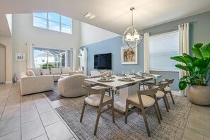 Dining - 1569 - Luxury Orlando Vacation Home with Private Pool | 5 Miles from Disney (Davenport)