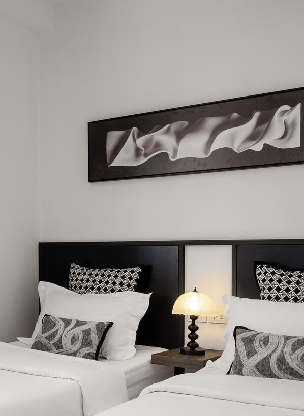 Basic Twin Room | Free WiFi - CASA BLANCA Dusit - Hostel (Bangkok)