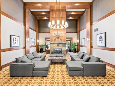 Luxe Ski In/Out Condo, Gym, Restaurant, 24-hour Concierge