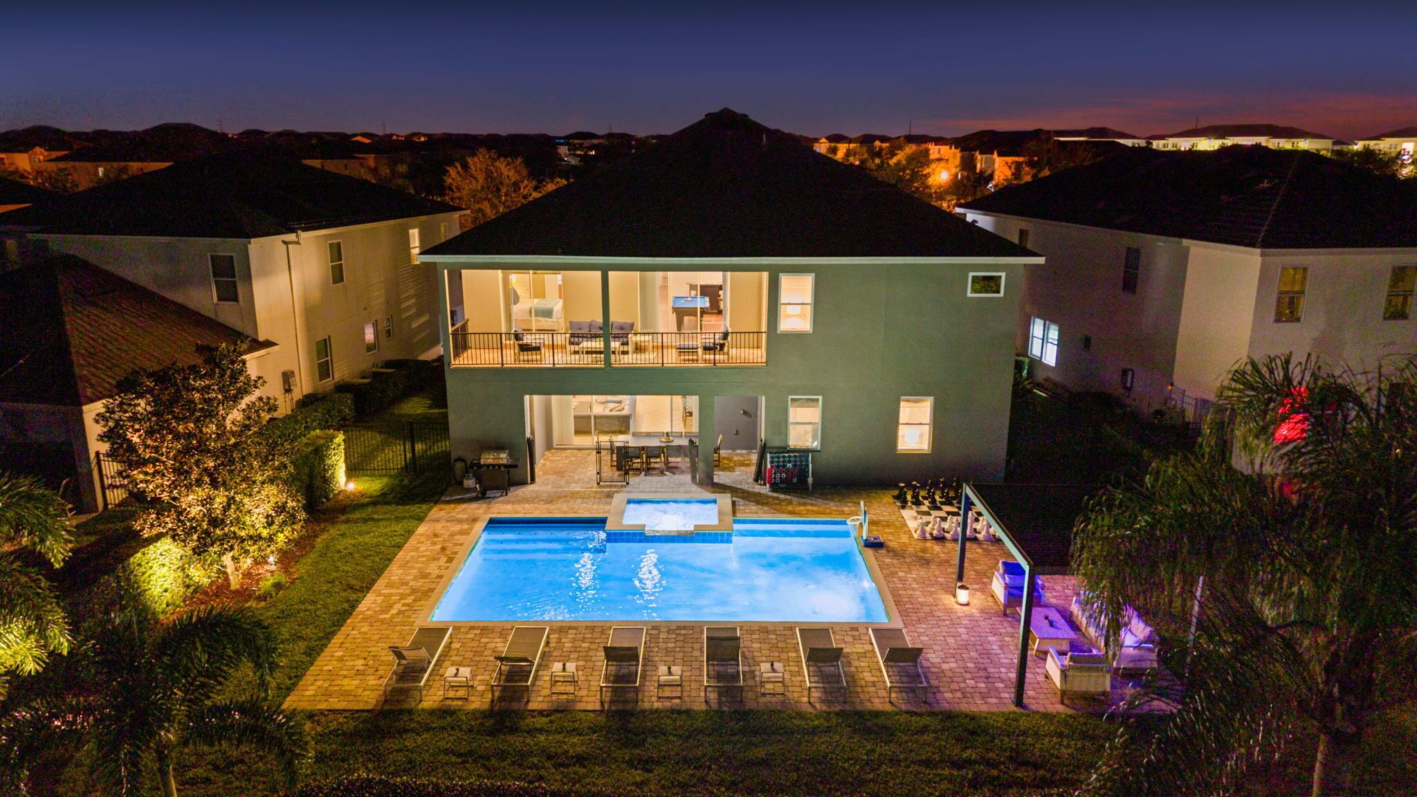 Et oppvarmet basseng