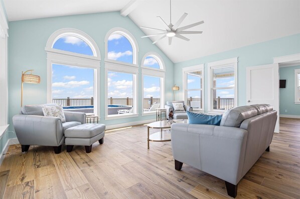 House, 4 Bedrooms | Living area | Streaming services