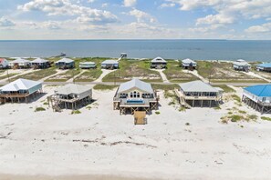 House, 4 Bedrooms | Beach