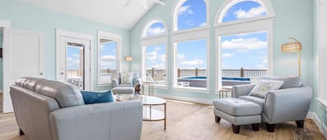 Huis, 4 slaapkamers | Woonruimte | Streamingdiensten