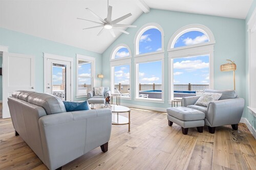Surfside - 2431 Bienville 4 Bedroom Home by RedAwning