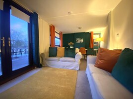 Cabin | 4 bedrooms, iron/ironing board, free WiFi, bed sheets