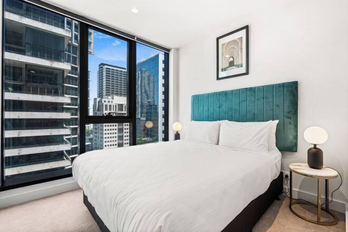 1 bedroom, laptop workspace, blackout curtains, soundproofing