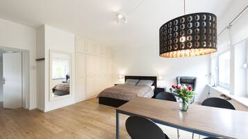 1 Schlafzimmer, Bügeleisen/Bügelbrett, Reisekinderbett, kostenloses WLAN