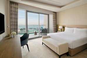Apartment, 1 Bedroom, Accessible, City View | Minibar, in-room safe, desk, laptop workspace - InterContinental Residences Abu Dhabi by IHG (Abu Dhabi)