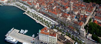 Villa Veli Varos, 4 bedrooms, near Diocletian pallace, Split old town