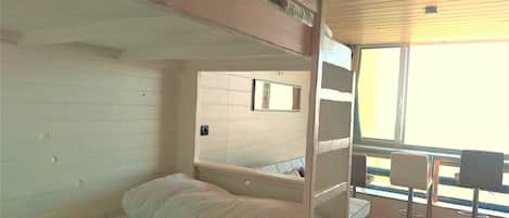 1 bedroom