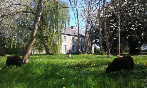 6 persons with privative garden, heated pool