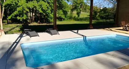 6 persons with privative garden, heated pool