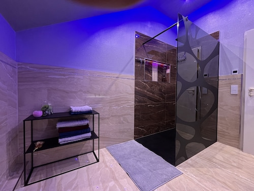 A&D vacation apartment, 87sqm with 2 bedrooms, kitchen and bathroom, max. 8 persons