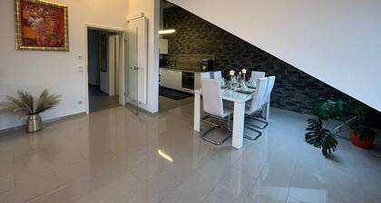 A&D Ferienwohnung, 87qm mit 2 Schlafzimmer, Küche und Bad, max. 8 Personen