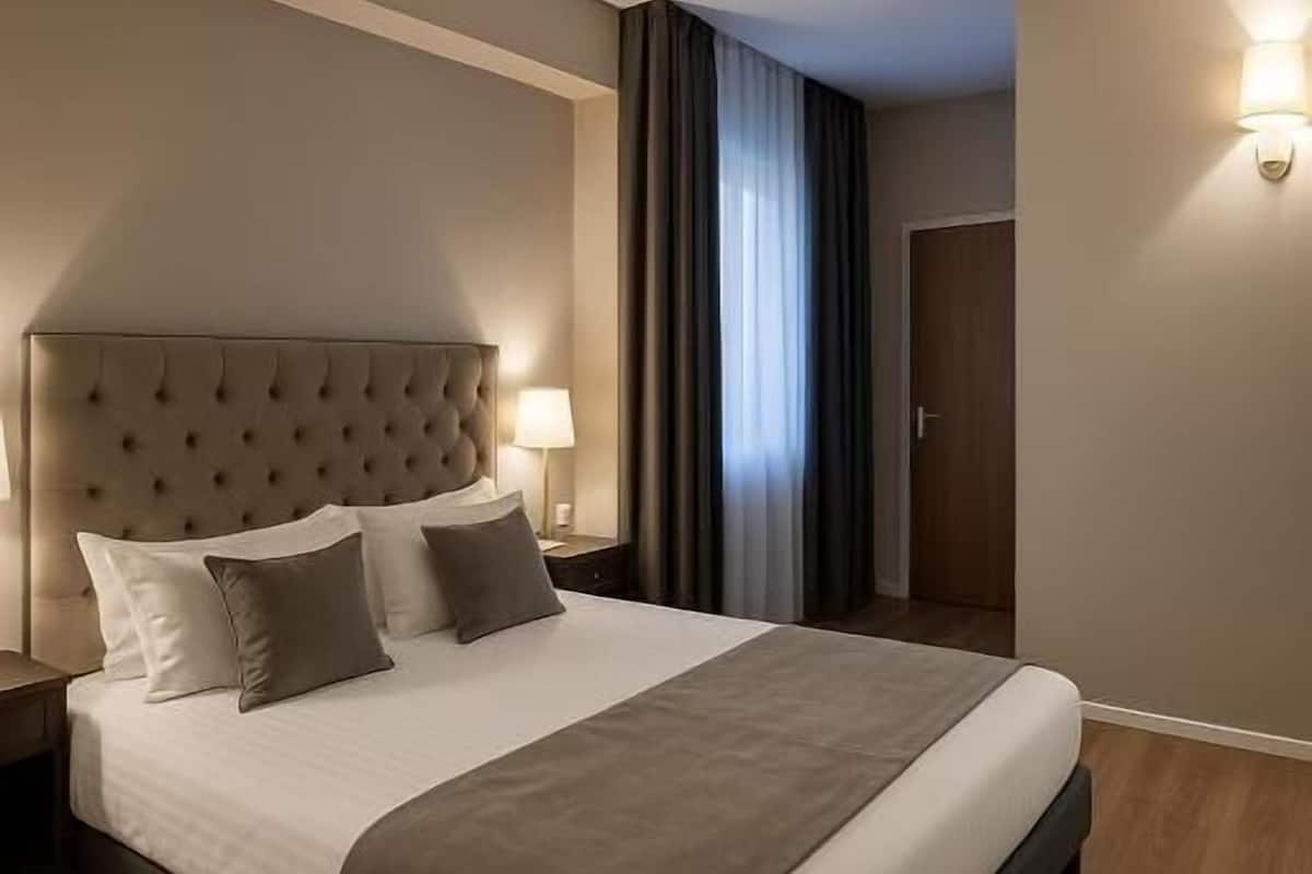 1 bedroom, premium bedding, individually decorated