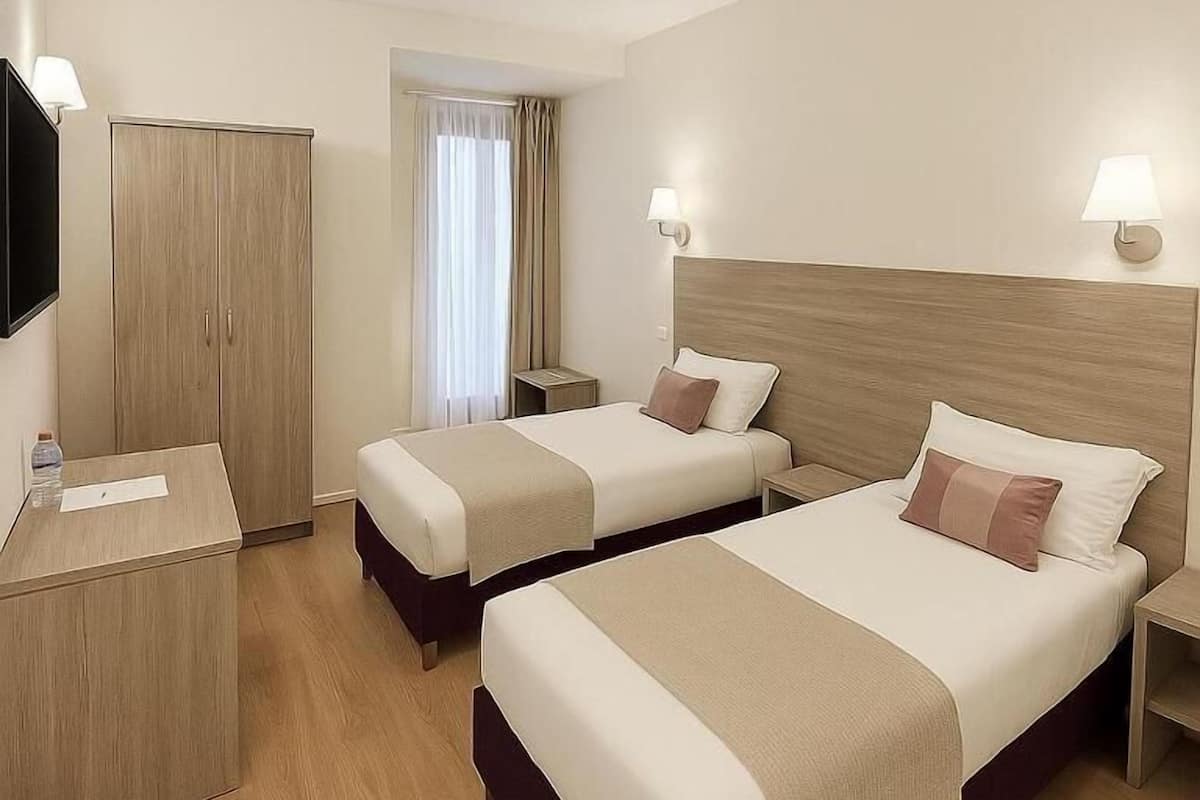 1 bedroom, premium bedding, individually decorated